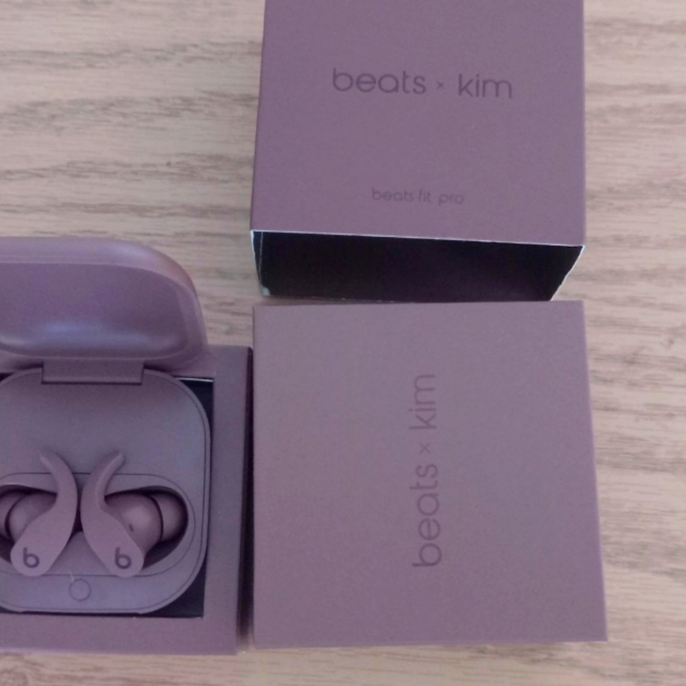 Beats by Dre Kim Kardashian edition Brown